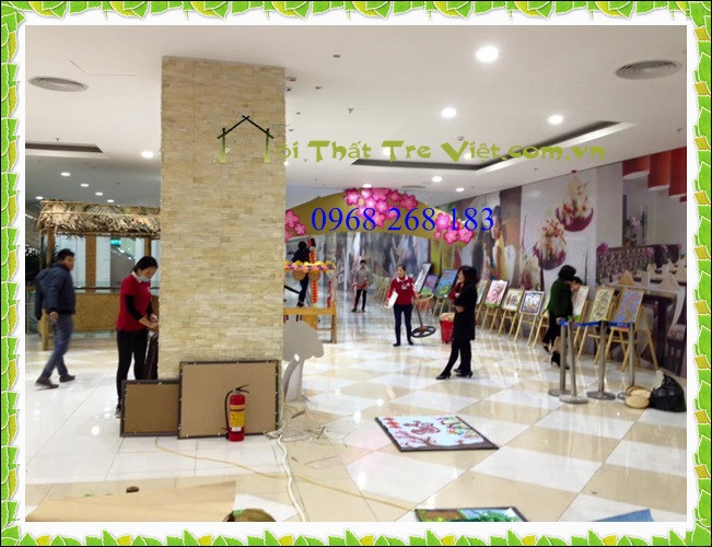 gian hang cho xuan làm mẫu
